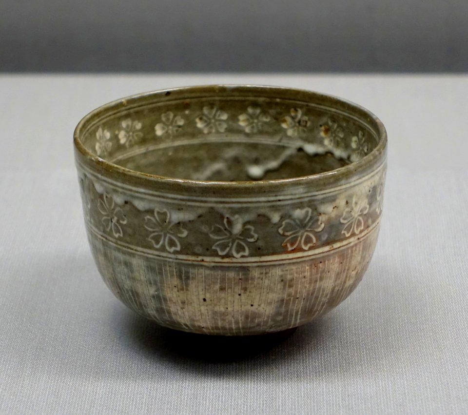 Tea bowl with stamped cherry design, Mishima type, by Eiraku Hozen, Edo period, 1800s AD, ceramic - Tokyo National Museum - Ueno Park, Tokyo, Japan - DSC08865