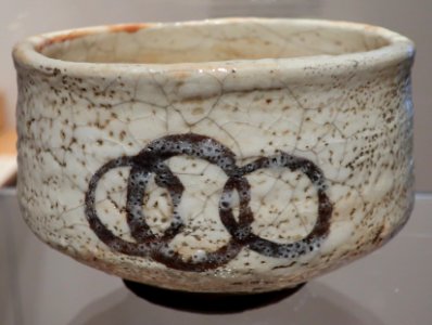 Tea bowl by Kitaōji Rosanjin, Honolulu Museum of Art 8828.1 photo