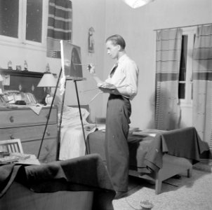 Ted van Leeuwen bij het schilderen, Bestanddeelnr 255-6563