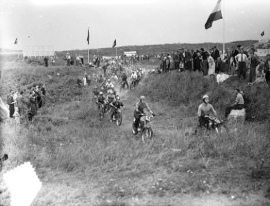 Terreinraces Zandvoort start senioren 150cc, Bestanddeelnr 907-2779