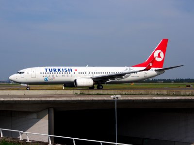 TC-JFE Turkish Airlines Boeing 737-8F2(WL) - cn 29767 taxiing, 25august2013 pic-005