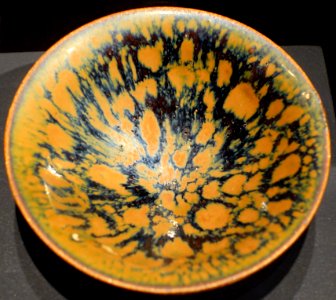 Tea bowl with partridge-feather mottles, unknown northern kiln, China, Southern Song dynasty, 1100s-1200s AD, stoneware, dark brown glaze, iron oxide - Portland Art Museum - Portland, Oregon - DSC08467