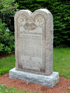 Ten Commandments - Gardner, MA - DSC00890