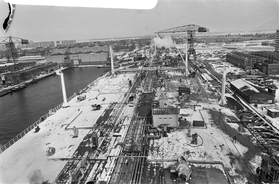 Tanker Fina Britannia 225.000 ton wordt gedoopt bij NDSM, Amsterdam, Bestanddeelnr 924-3251
