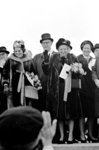 Te Scheveningen de landing en intocht van prins Willem Frederik herdacht Toesch, Bestanddeelnr 915-7965