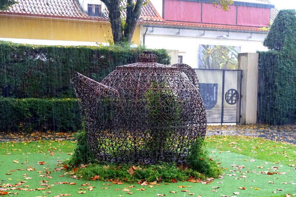 Teapot - Portugal dos Pequenitos - Coimbra, Portugal - DSC09456