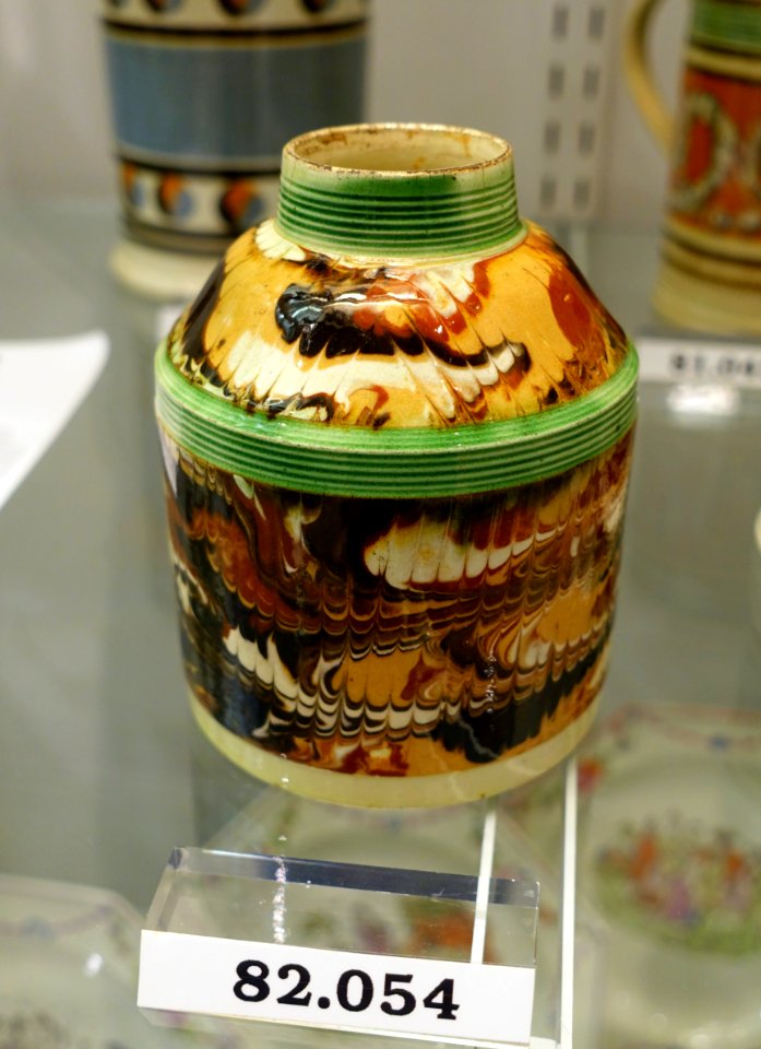 Tea canister, Staffordshire, England, 1780-1800, dipped ware (creamware, slip), HD 82.054 - Flynt Center of Early New England Life - Deerfield, Massachusetts - DSC04657