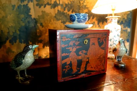 Tea box, China, date unknown - Packwood House - Warwickshire, England - DSC08941