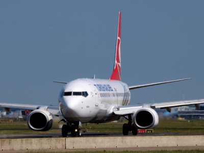TC-JFM Turkish Airlines Boeing 737-8F2(WL) - cn 29775 taxiing 21July2013 pic-002
