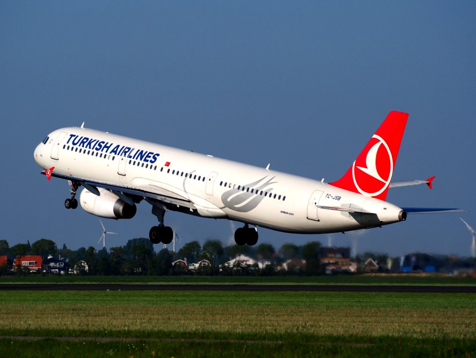 TC-JSB Turkish Airlines Airbus A321 at Schiphol (AMS - EHAM), The Netherlands, 16may2014, pic-2