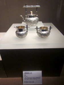 Tea Set with Plum Blossom Pattern, the late Qing Dynasty, Changsha Museum