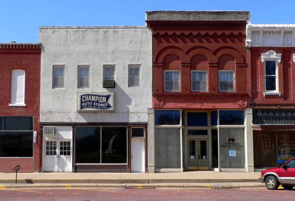 Tecumseh, Nebraska 3rd between Clay-Broadway 03