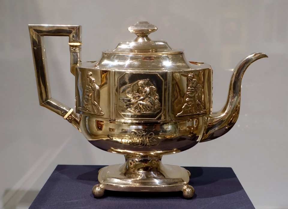 Teapot by Hugh Wishart, c. 1815, silver, fruitwood, ivory - Dallas Museum of Art - DSC04775