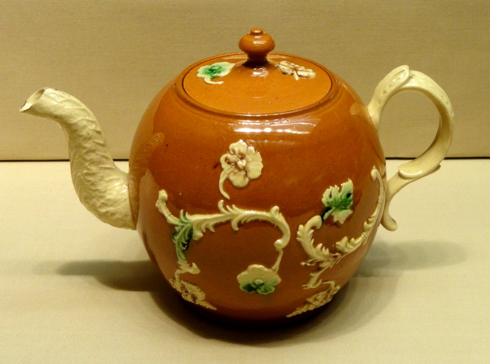 Teapot, Staffordshire, c. 1755-1760 - Nelson-Atkins Museum of Art - DSC08741