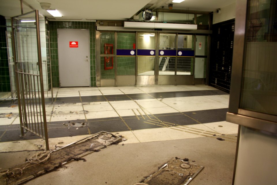 T-Centralen uppgång till Klara efter stängning bild 1