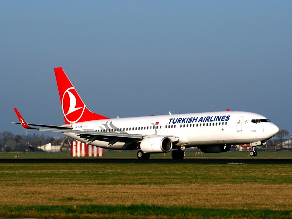 TC-JGB, Boeing 737-8F2, Turkish Airlines, landing at AMS Amsterdam (Schiphol), pic2