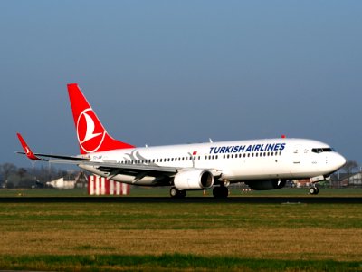TC-JGB, Boeing 737-8F2, Turkish Airlines, landing at AMS Amsterdam (Schiphol), pic2 photo
