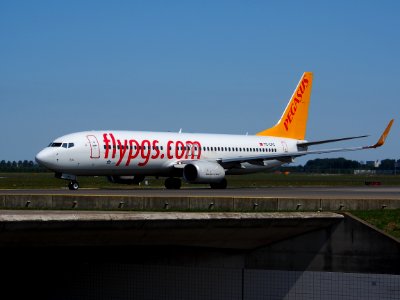TC-CPC Pegasus Boeing 737-82R(WL) - cn 40878 taxiing 21july2013 pic-003