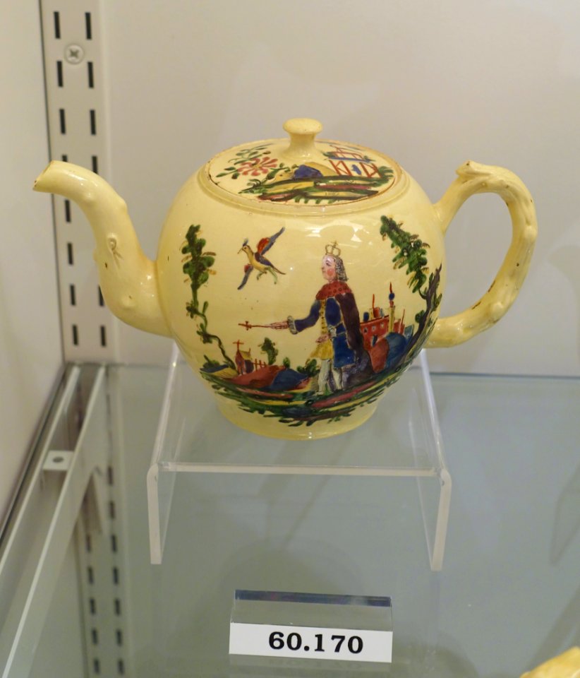 Teapot, Staffordshire or Yorkshire or Derbyshire, England, c. 1760, creamware, overglaze enamels, HD 60.170 - Flynt Center of Early New England Life - Deerfield, Massachusetts - DSC04541