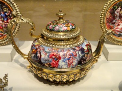 Tea Service, c. 1700, view 1 teapot, Matthaus Baur II, Augsburg, Germany, silver gilt and enamels on copper plate - Art Institute of Chicago - DSC00043
