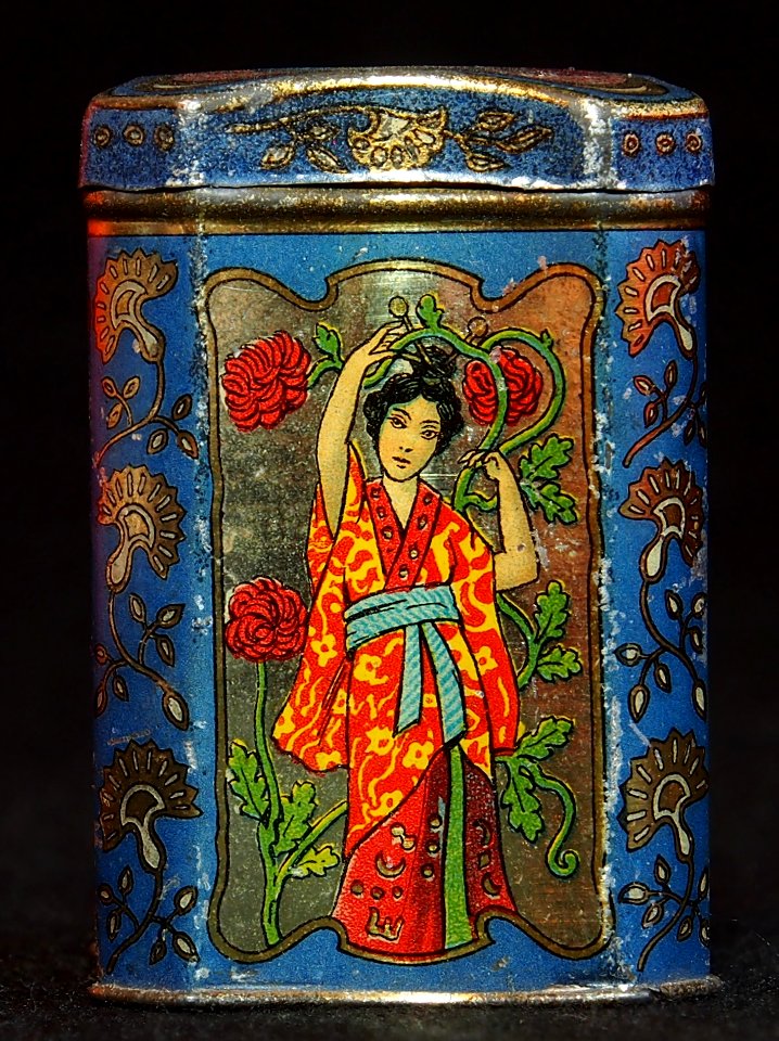 Tea sample tin with four Geishas, photo4