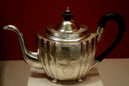 Teapot, marked by Ebenezer Noyes Moulton, Boston, Massachusetts, 1810-1824, silver, ebony - Winterthur Museum - DSC01595
