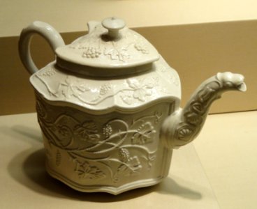 Teapot, probably Thomas and John Wedgwood, Burslem, Staffordshire, c. 1750 - Nelson-Atkins Museum of Art - DSC08717
