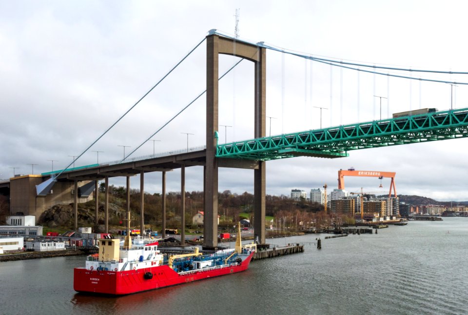 Tanker Norden at Älvsborg bridge