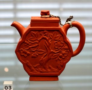 Teapot, Meissen, c. 1710, red Bottger stoneware - Germanisches Nationalmuseum - Nuremberg, Germany - DSC02622