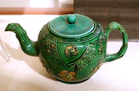 Teapot, Staffordshire, England, 1750-1760, glazed earthenware, gilding - Concord Museum - Concord, MA - DSC05574