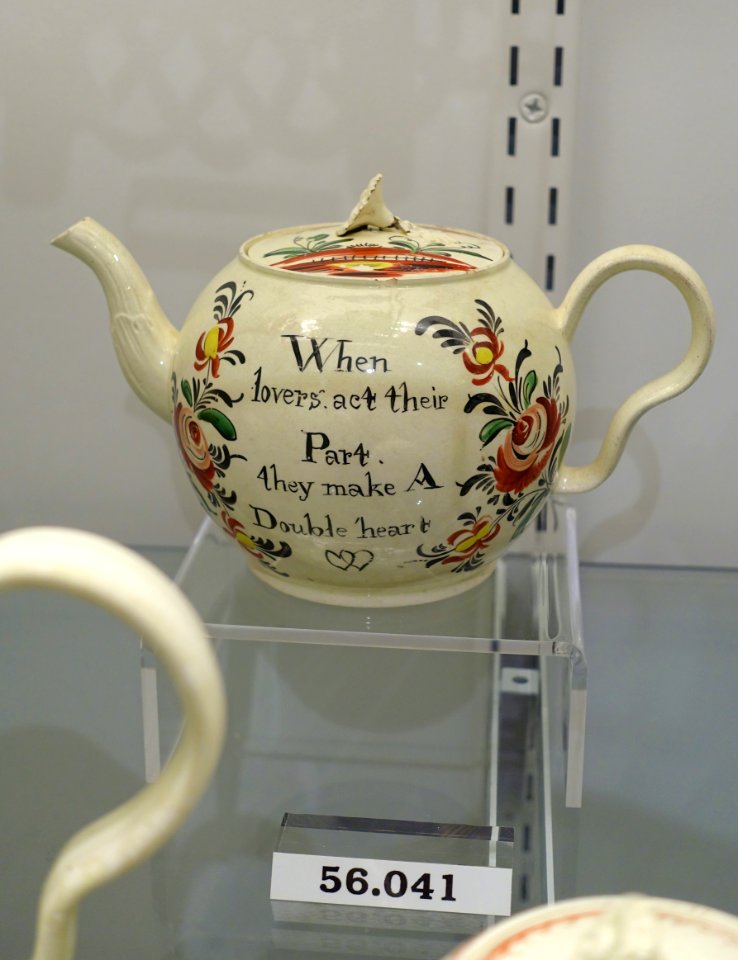 Teapot, attributed to William Greatbatch, 1770-1782, creamware, overglaze enamels, HD 56.041 - Flynt Center of Early New England Life - Deerfield, Massachusetts - DSC04545