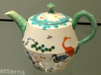 Teapot, Staffordshire, c. 1745-1755, decorated in London, c. 1745-1755, salt-glazed stoneware with overglaze enamels - Gardiner Museum, Toronto - DSC00562