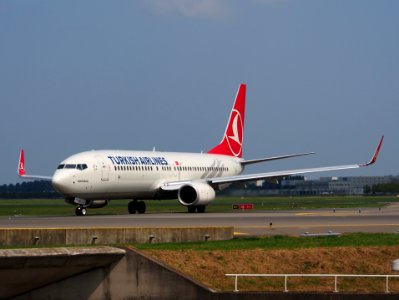 TC-JHO Turkish Airlines Boeing 737-8F2(WL) - cn 40987 pic1