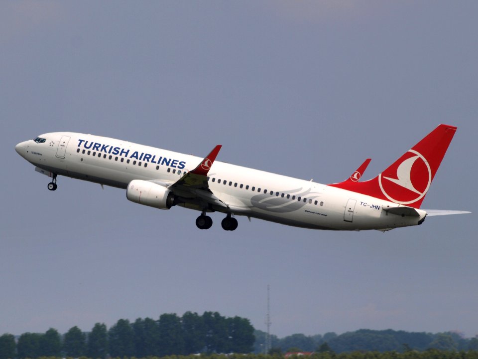 TC-JHN Turkish Airlines Boeing 737-8F2(WL) - cn 40981 14july2013 pic1