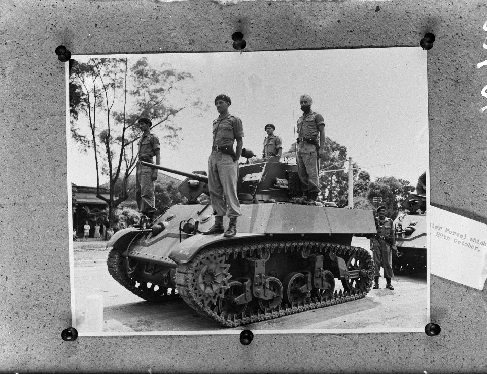 Tank van het Brits-Indische leger in Batavia, Bestanddeelnr 901-5488