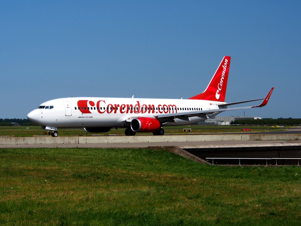 TC-TJH Corendon Airlines Boeing 737-86J(WL) - cn 29121 taxiing 21July 2013 pic-001