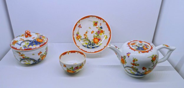 Tea service, Meissen Factory, Germany, 1735-1740, hard-paste porcelain - Montreal Museum of Fine Arts - Montreal, Canada - DSC09236