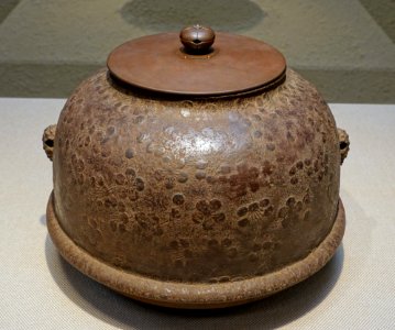 Tea kettle with Japanese kerria design, Ashiya ware, Shinnari type, Japan, Muromachi period, 1400s AD, iron - Tokyo National Museum - Tokyo, Japan - DSC08890