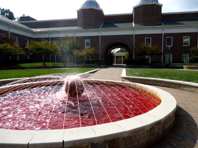 TCNJ The College of New Jersey fountain and building
