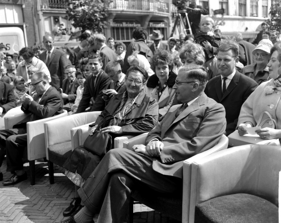 Tante Saars 50 jarig jubileum, Bestanddeelnr 914-2105