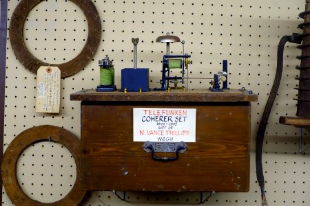 Telefunken Coherer Set, 1902-1905 - New England Wireless & Steam Museum - East Greenwich, RI - DSC06672