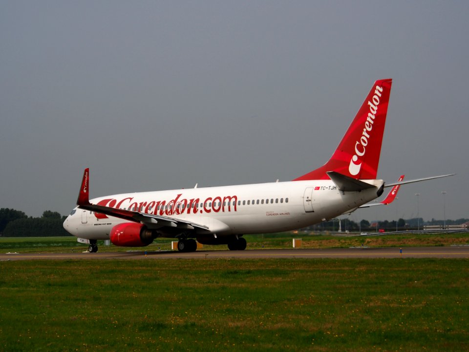 TC-TJH Corendon Airlines Boeing 737-86J(WL) - cn 29121 taxiing 14july2013 pic-009