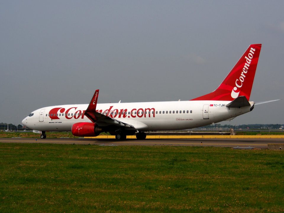 TC-TJH Corendon Airlines Boeing 737-86J(WL) - cn 29121 taxiing 14july2013 pic-008