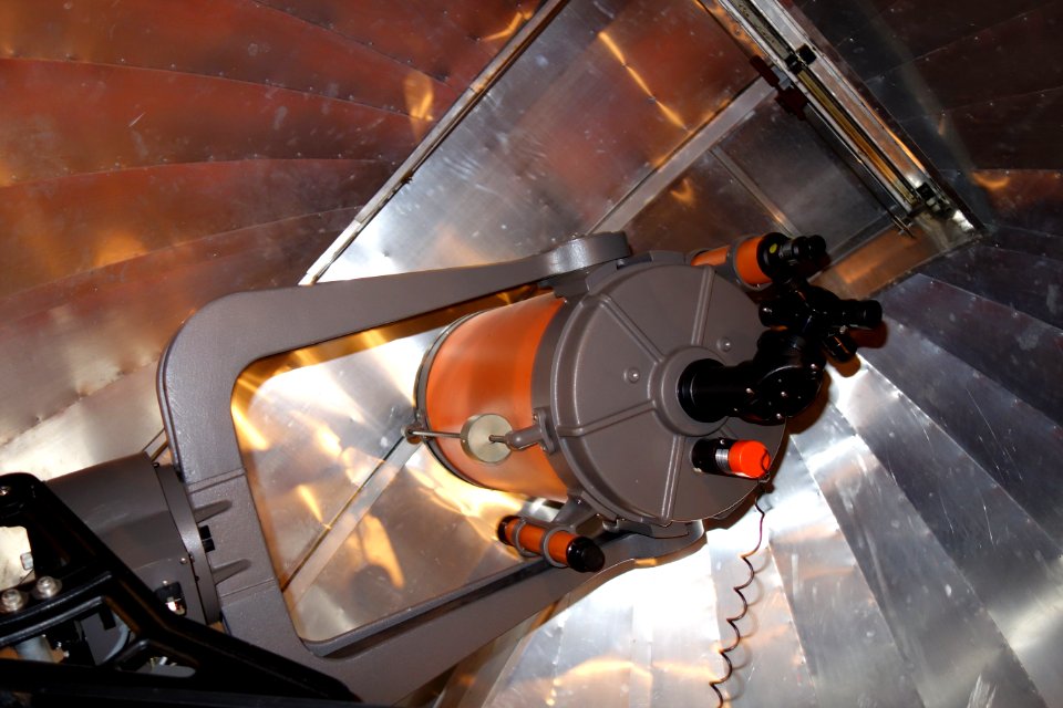 Telescope in dome - Bayernhof Museum - DSC06327