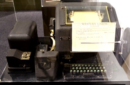 Teletype machine with tape punch - National Electronics Museum - DSC00212