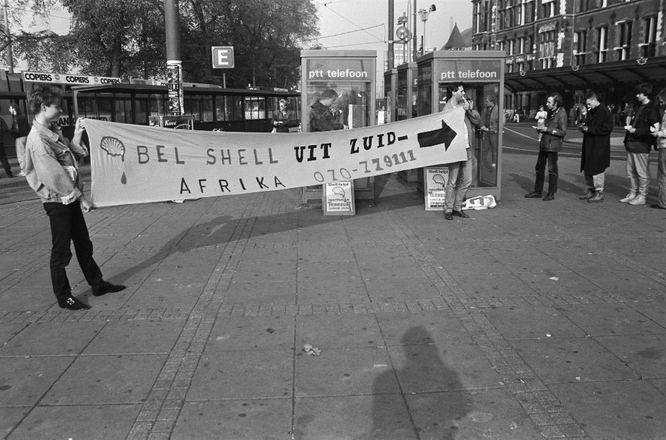 Telefonische Aktiecomite Zuid-Afrika tegen Shell, Bestanddeelnr 933-7865