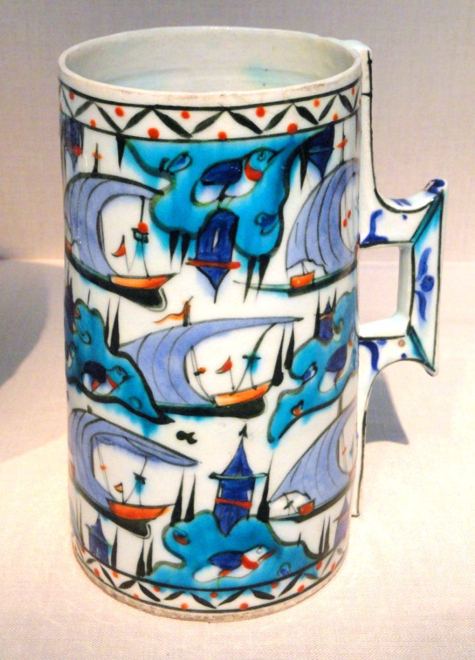 Tankard, Iznik, Turkey, c. 1575-1585 AD, stonepaste body painted under glaze - Freer Gallery of Art - DSC05425