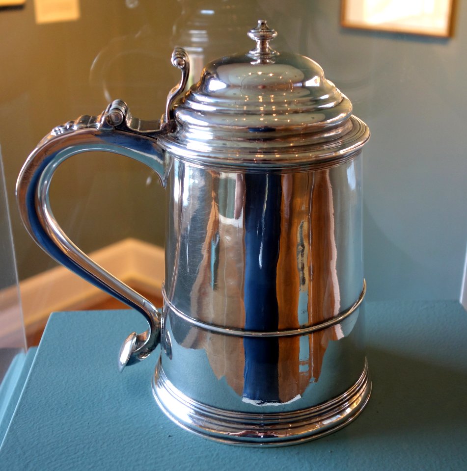 Tankard by Rufus Greene 1707-1777, American, silver - Fitchburg Art Museum - DSC08925