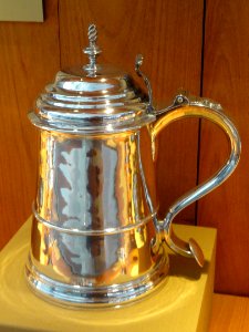 Tankard, Daniel Henchman, Boston, 1760-1770, silver - Hood Museum of Art - DSC09314