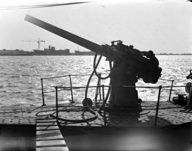 Tegenlicht geschut op onderzeeer, Bestanddeelnr 902-6400
